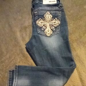 grace CAPRI .blue jeans. Only worn one time.